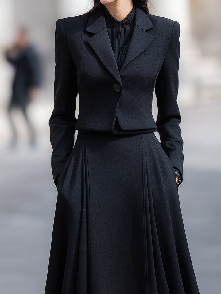 Elegant kavaj med midikjol