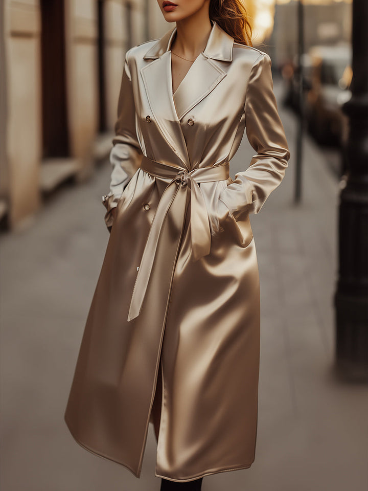 Tidlös satin champagne-trench