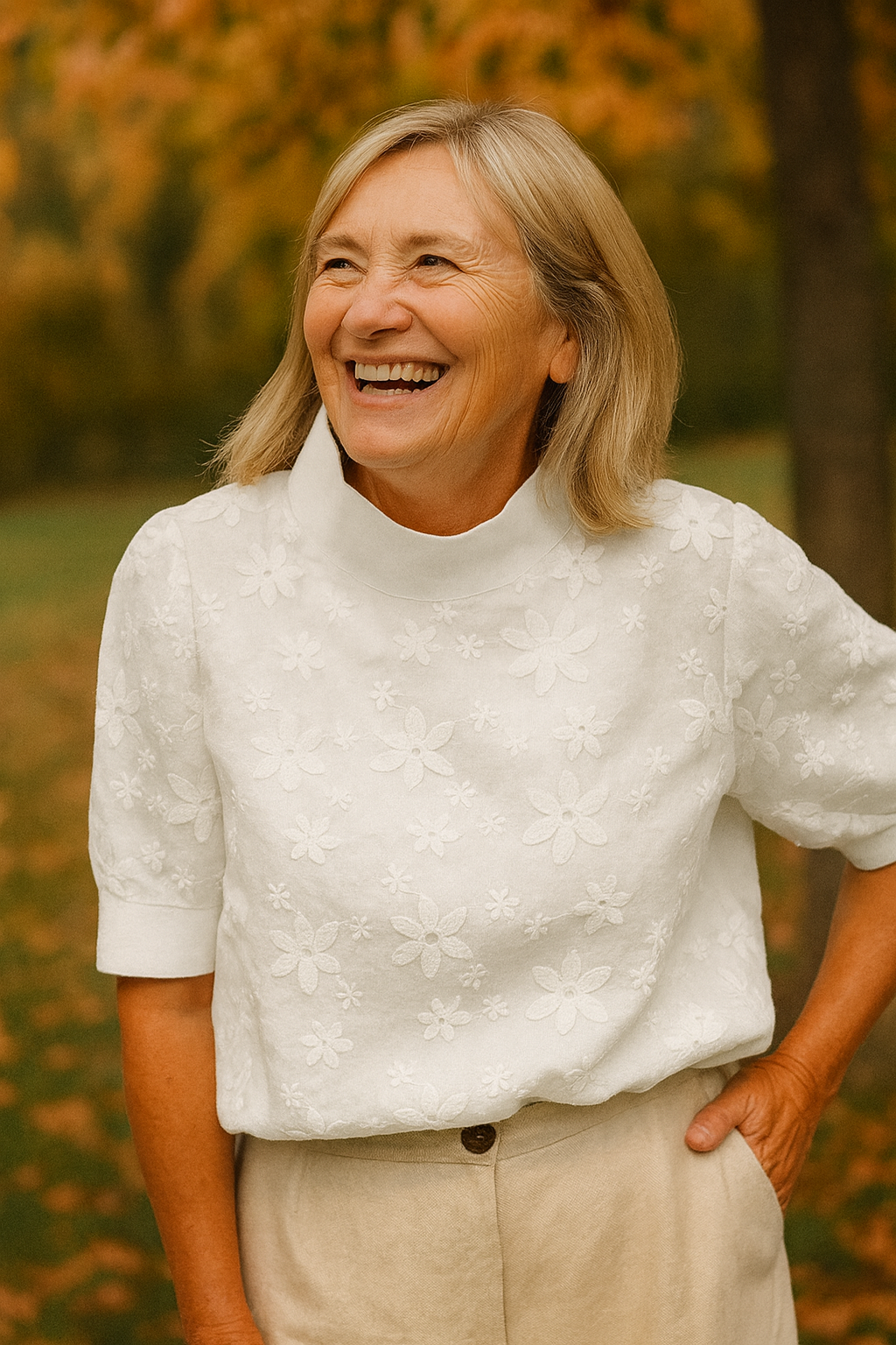 Sabine Broderad Standkrage