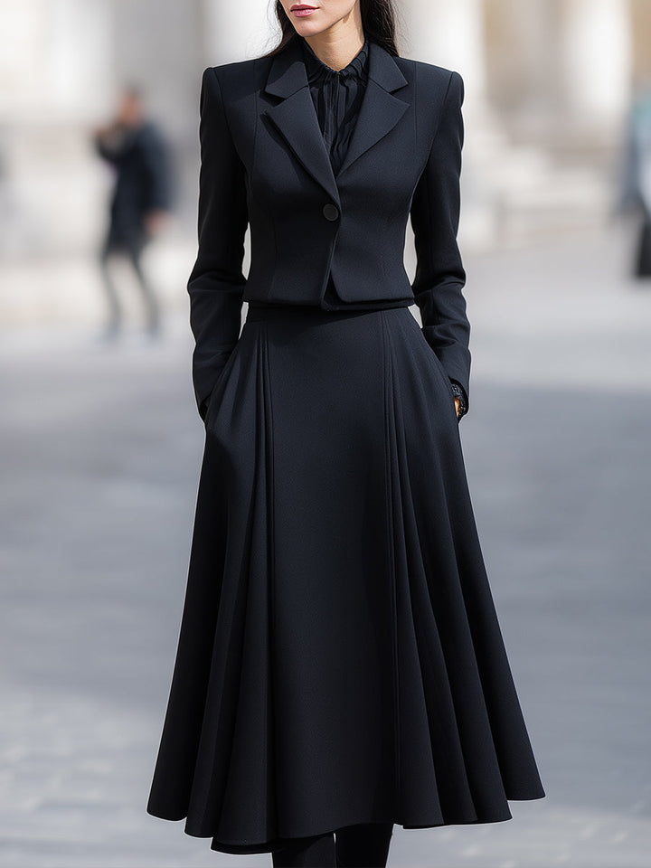 Elegant kavaj med midikjol