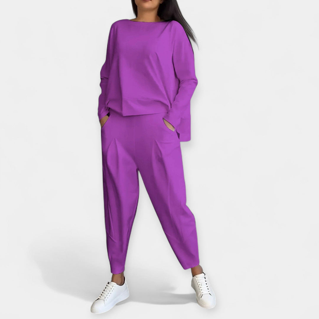 Modern smickrande klänning